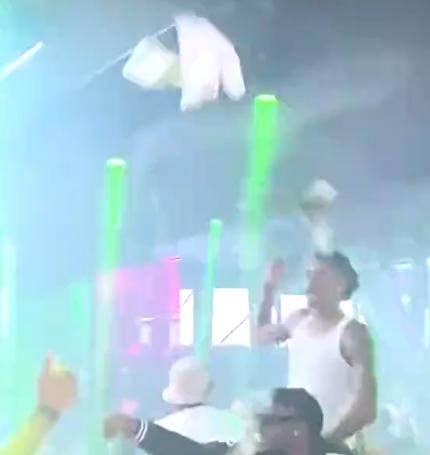 APP下载-损失五千万不悔改！莫兰特夜店撒钱哈登沃尔也干过