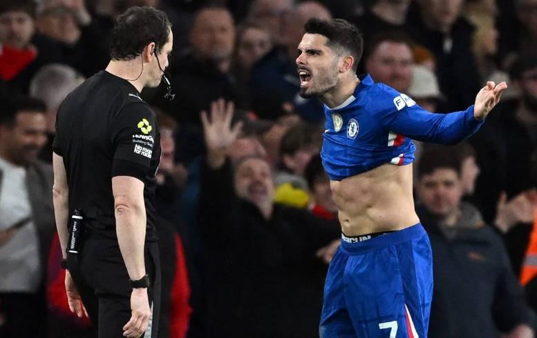 APP下载-马特-劳：切尔西将打击球员不必要吃牌行为，防止情况再恶化